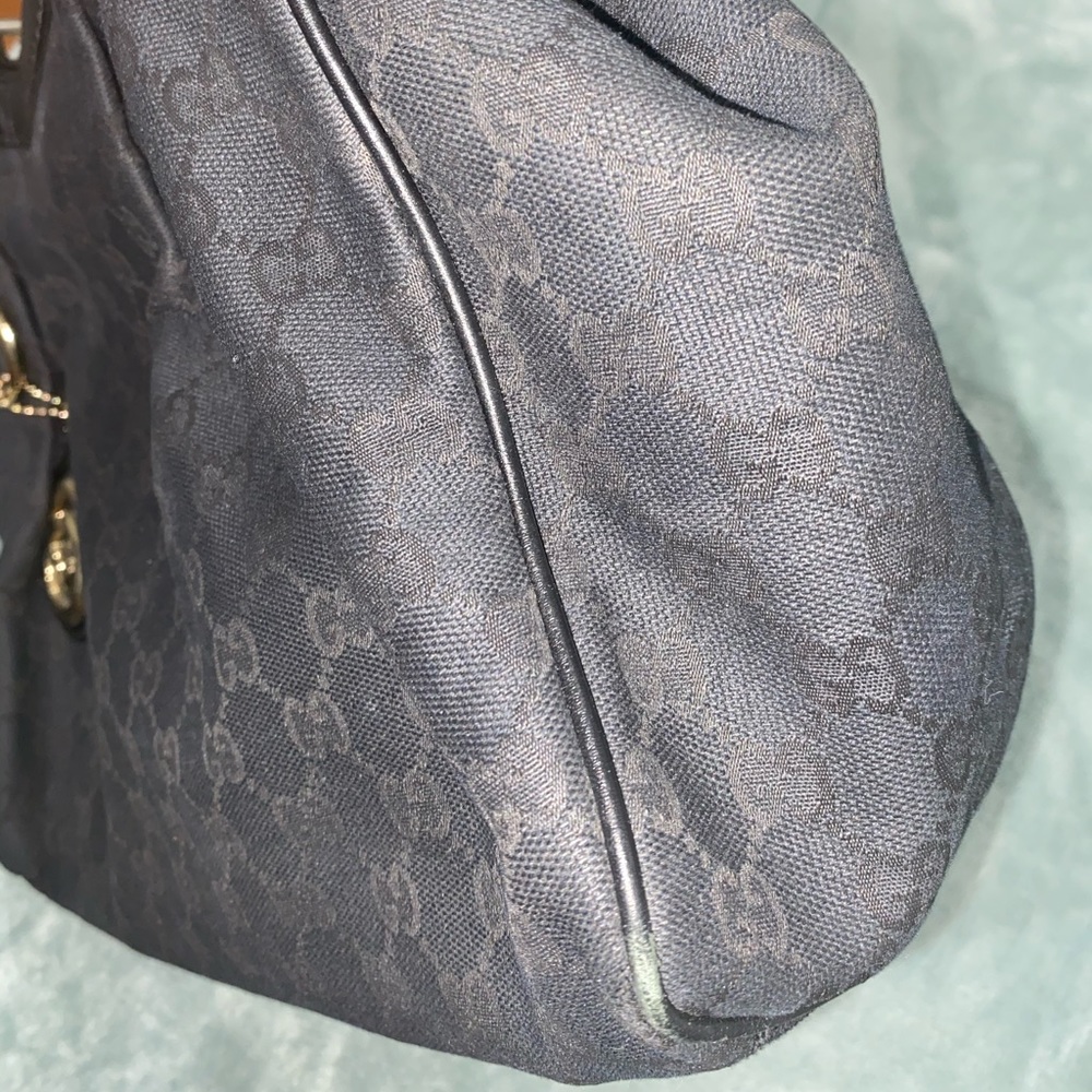 Authentic Vintage Gucci Handbag - Picture 3 of 11